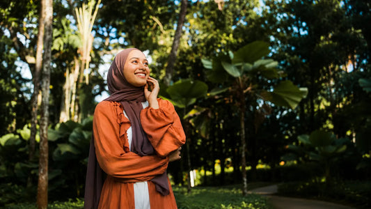 Tudung Hairline Breakouts: A Dermatologist's Guide for Hijabi Sensitive Skin